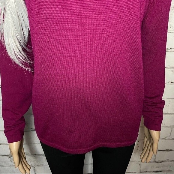 Henri Bendel Vintage Pink Merino Crew Neck Sweater Size Small - Picture 3 of 8